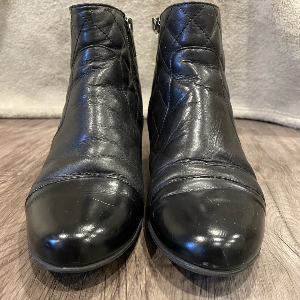 AQUATALIA Black Quilted Wedge Zipper Booties Size 37.5